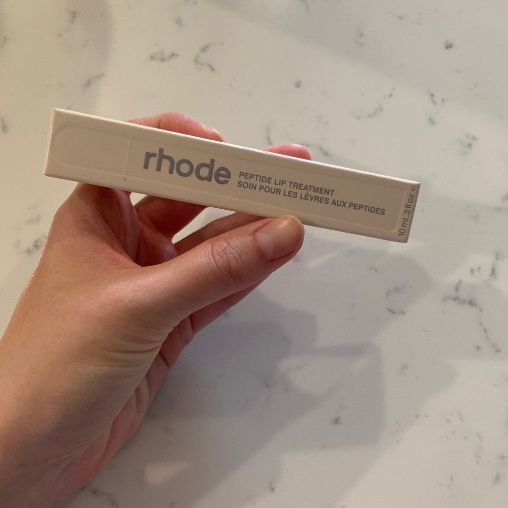 rhode peptide lip treatment - Salted caramel